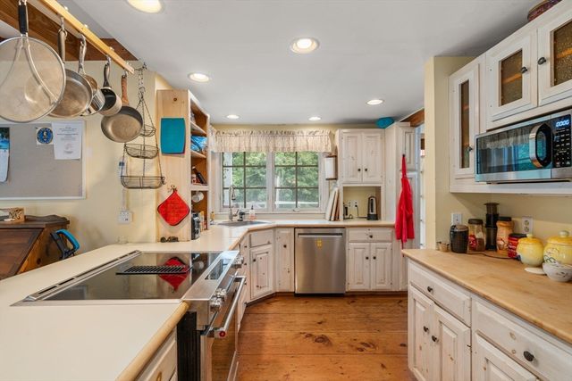 120 Summer St, Weston, MA 02493