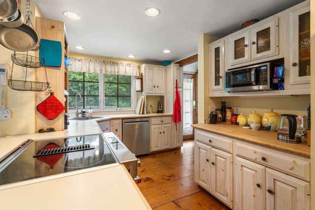 120 Summer St, Weston, MA 02493