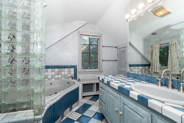 120 Summer St, Weston, MA 02493
