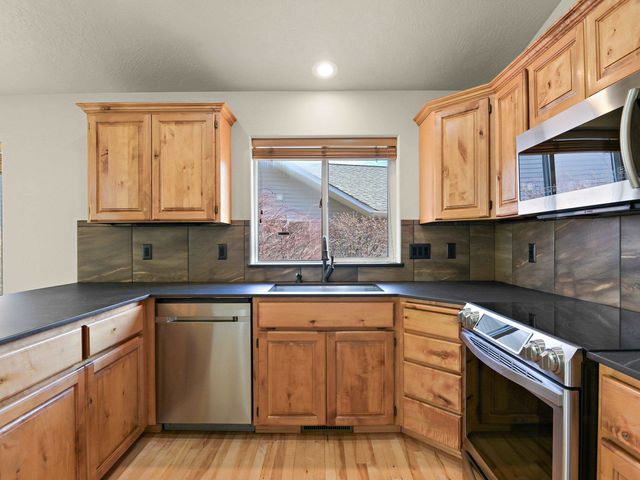 4540 E North Glenngrae Ln, Spokane, WA 99223