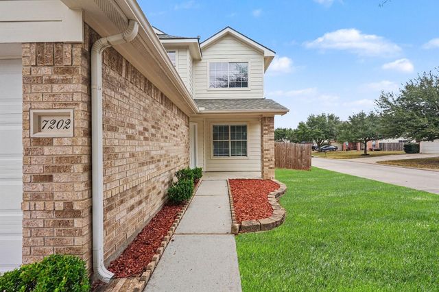 7202 Cool Springs Court, Magnolia, TX 77354