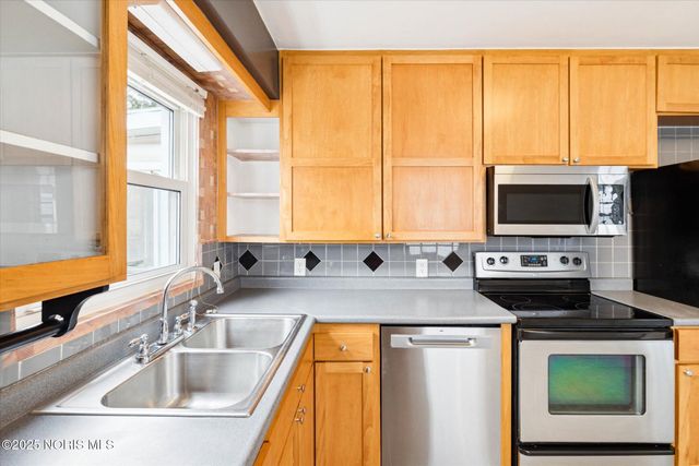 2645 Westbrook Drive, Toledo, OH 43613