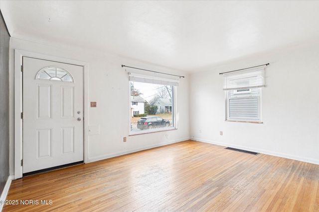 2645 Westbrook Drive, Toledo, OH 43613