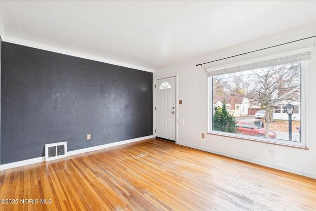 2645 Westbrook Drive, Toledo, OH 43613