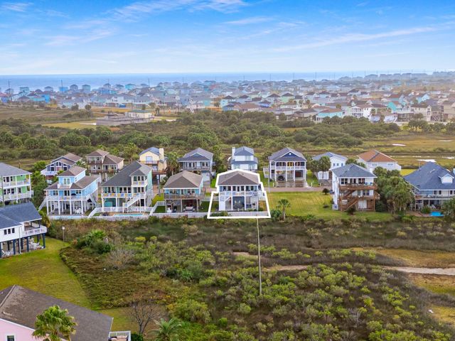 22520 Bay Point Drive, Galveston, TX 77554