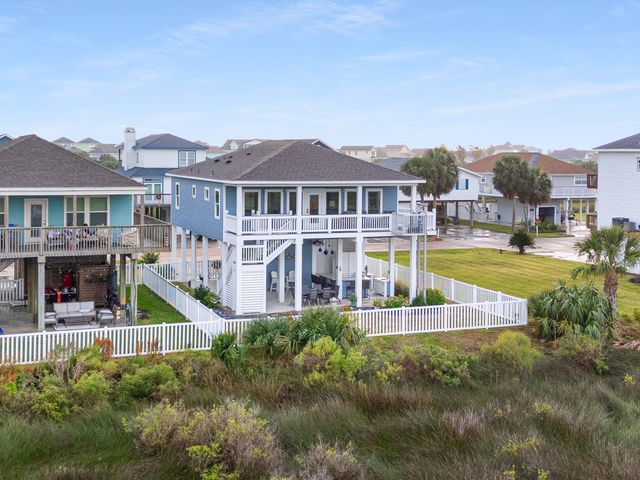22520 Bay Point Drive, Galveston, TX 77554