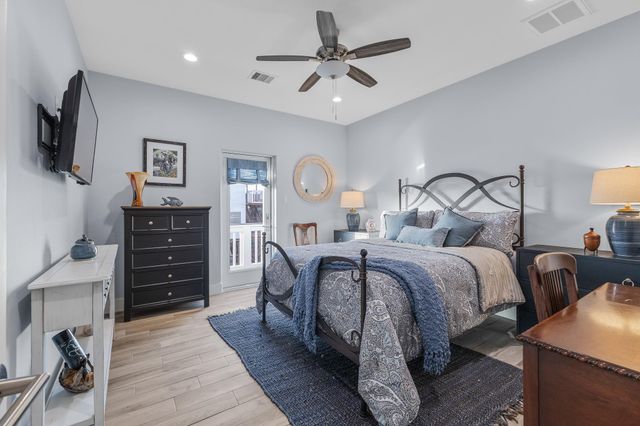 22520 Bay Point Drive, Galveston, TX 77554