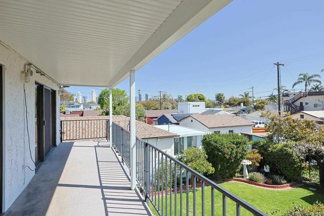 237 E Avenue, Coronado, CA 92118