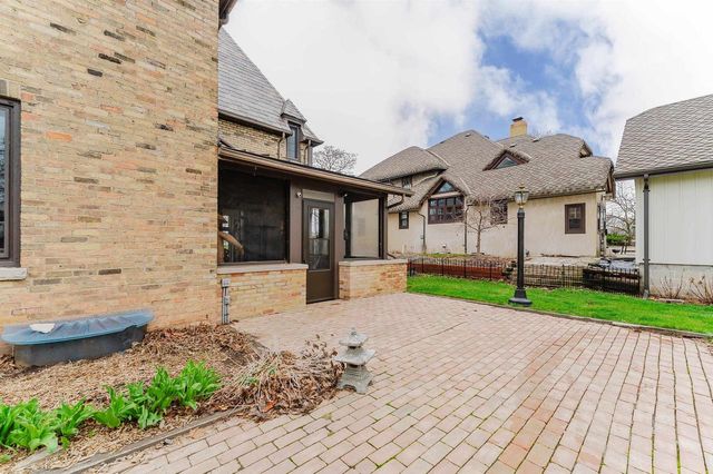 1361 WASHINGTON AVENUE, Oshkosh, WI 54901