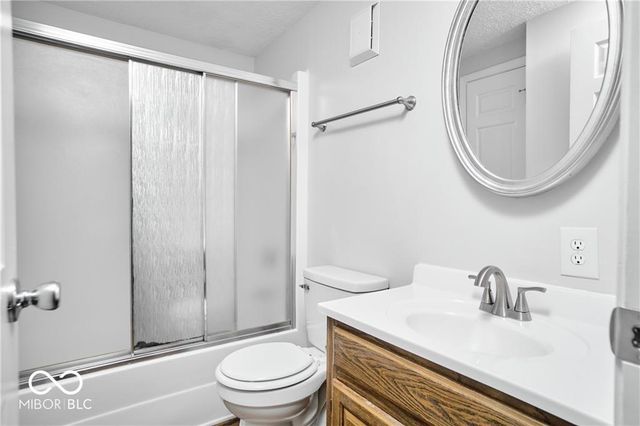 802 Westridge North Drive, Noblesville, IN 46062