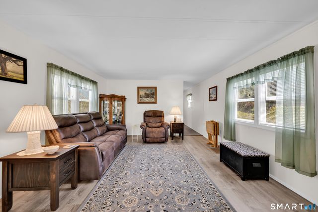 20 Hillpond Drive, Mansfield, CT 06268