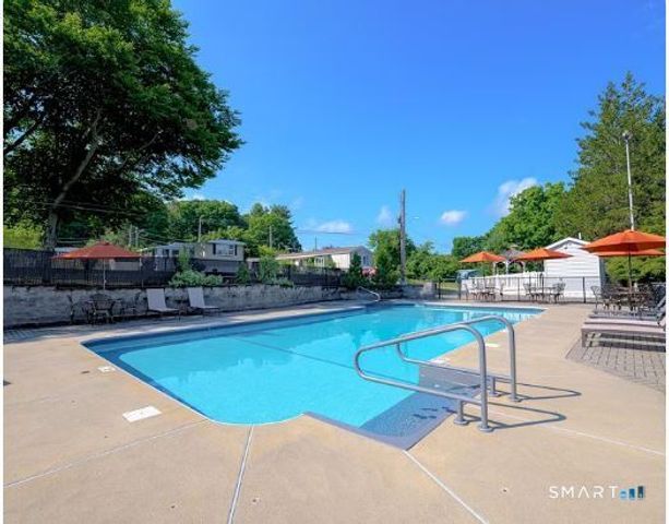 20 Hillpond Drive, Mansfield, CT 06268