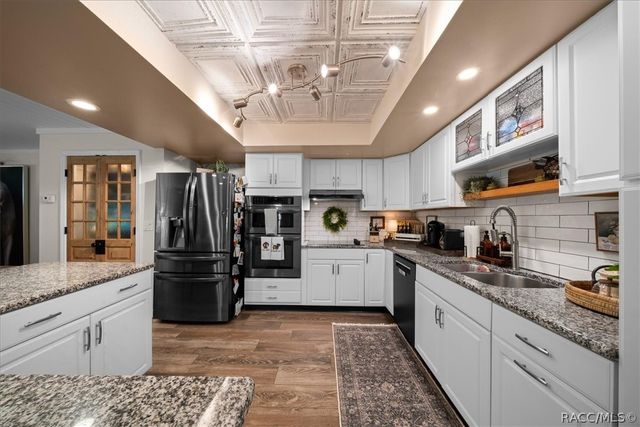 905 & 835 N McGowan Avenue, Crystal River, FL 34429