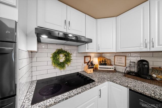 905 & 835 N McGowan Avenue, Crystal River, FL 34429
