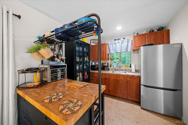 905 & 835 N McGowan Avenue, Crystal River, FL 34429