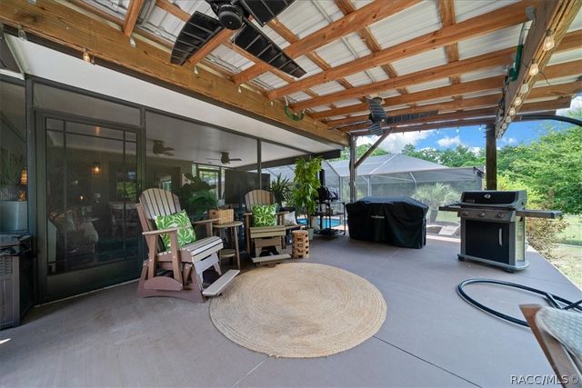 905 & 835 N McGowan Avenue, Crystal River, FL 34429