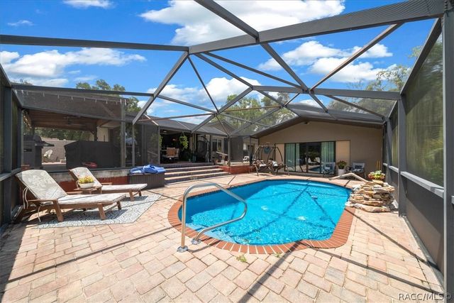 905 & 835 N McGowan Avenue, Crystal River, FL 34429