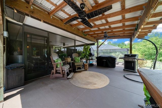 905 & 835 N McGowan Avenue, Crystal River, FL 34429