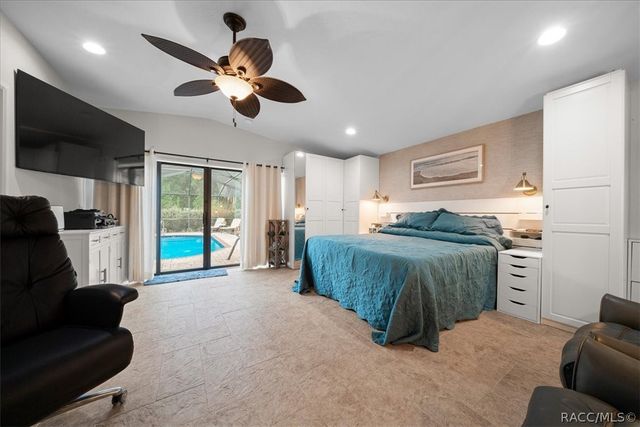 905 & 835 N McGowan Avenue, Crystal River, FL 34429