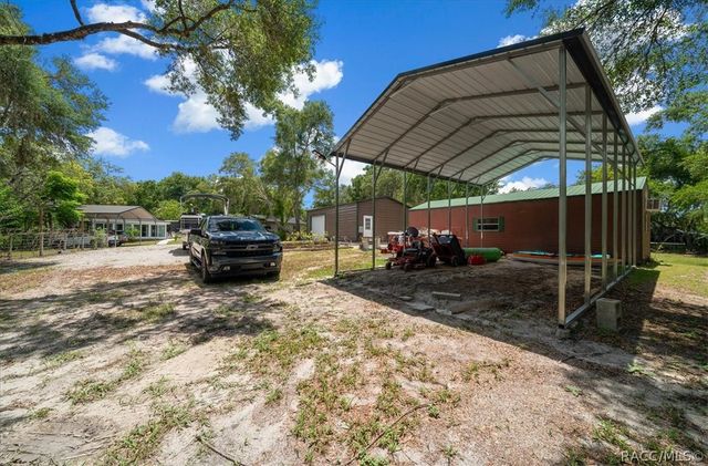 905 & 835 N McGowan Avenue, Crystal River, FL 34429