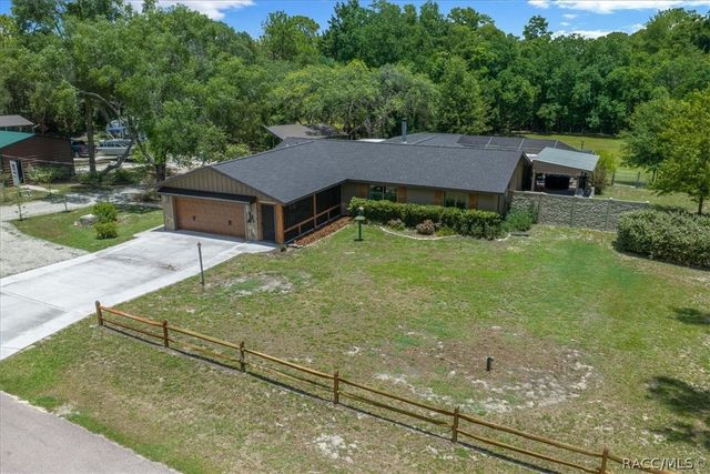 905 & 835 N McGowan Avenue, Crystal River, FL 34429