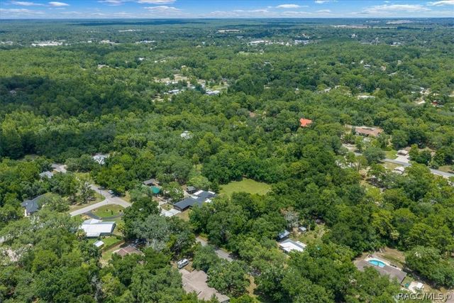 905 & 835 N McGowan Avenue, Crystal River, FL 34429