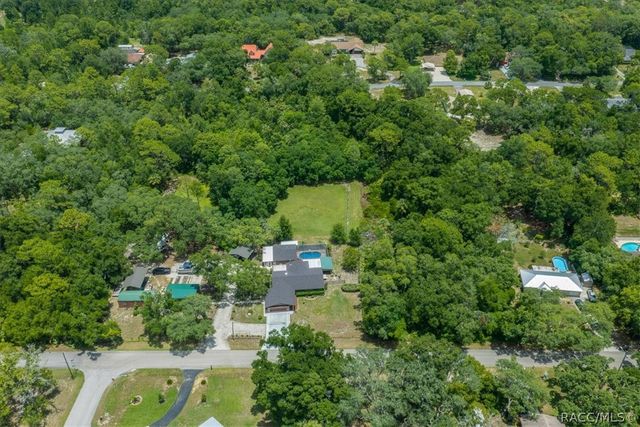 905 & 835 N McGowan Avenue, Crystal River, FL 34429