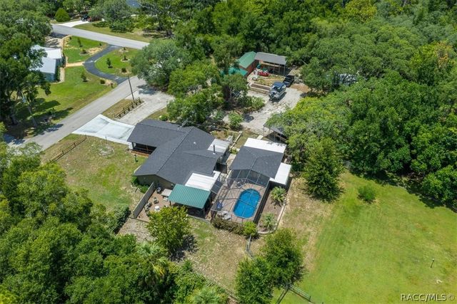 905 & 835 N McGowan Avenue, Crystal River, FL 34429