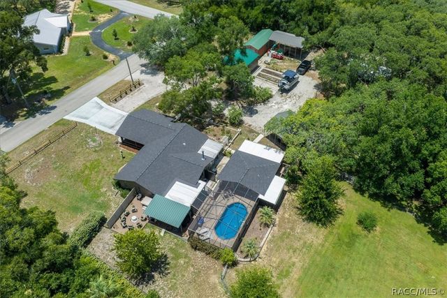 905 & 835 N McGowan Avenue, Crystal River, FL 34429