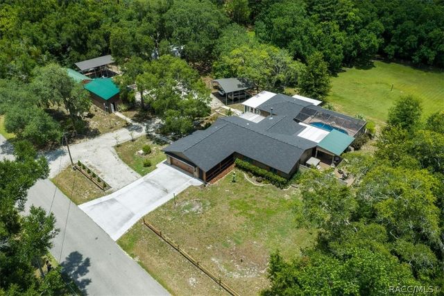 905 & 835 N McGowan Avenue, Crystal River, FL 34429