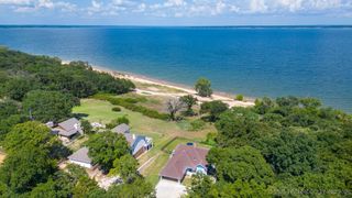 3942 Elm Drive, Kingston, OK 73439