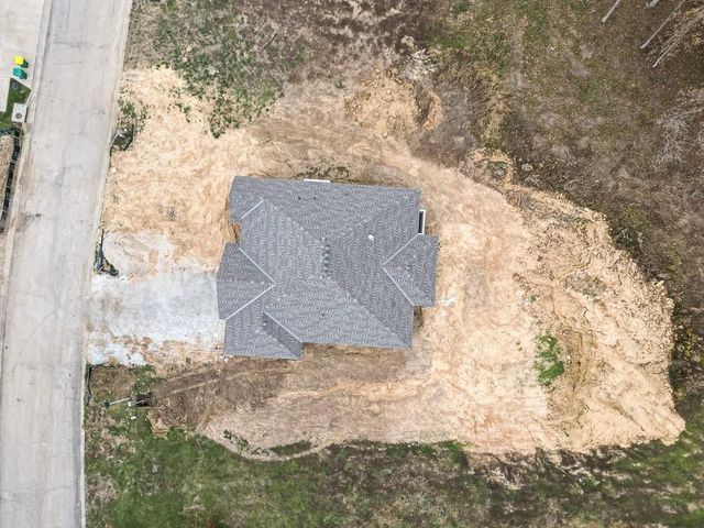 12841 Hubbard Road, Piper, KS 66109