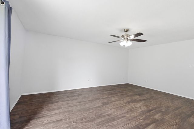 5725 Macneill Drive, Haltom City, TX 76148