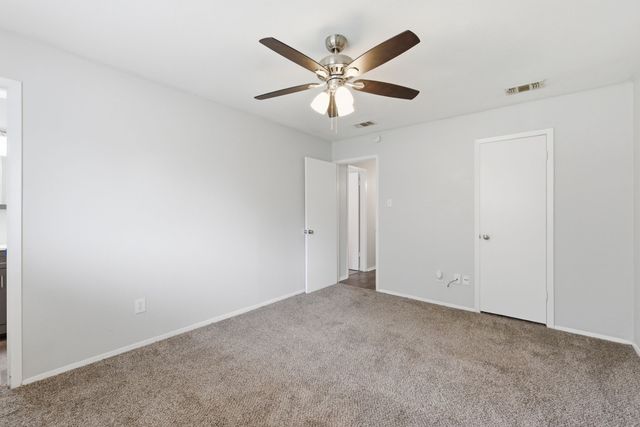 5725 Macneill Drive, Haltom City, TX 76148
