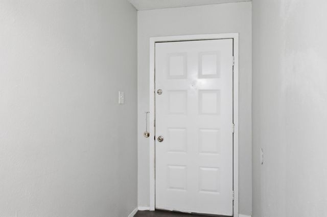 5725 Macneill Drive, Haltom City, TX 76148