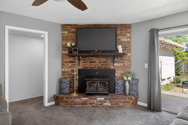 1521 Peach Tree Ln, Yuba City, CA 95993