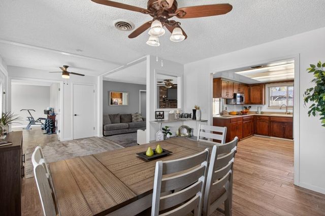 1521 Peach Tree Ln, Yuba City, CA 95993