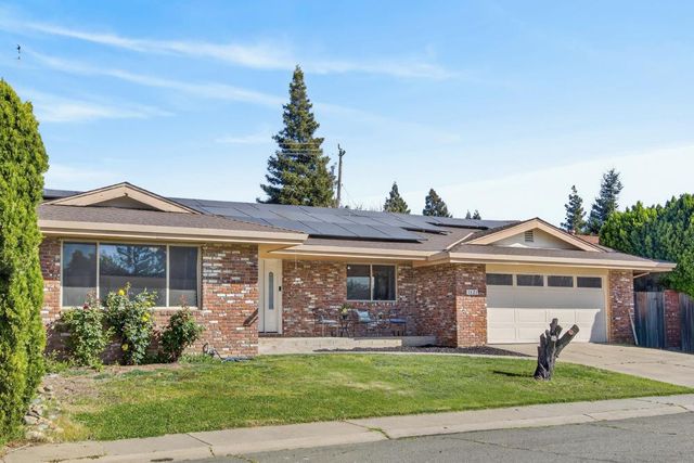 1521 Peach Tree Ln, Yuba City, CA 95993