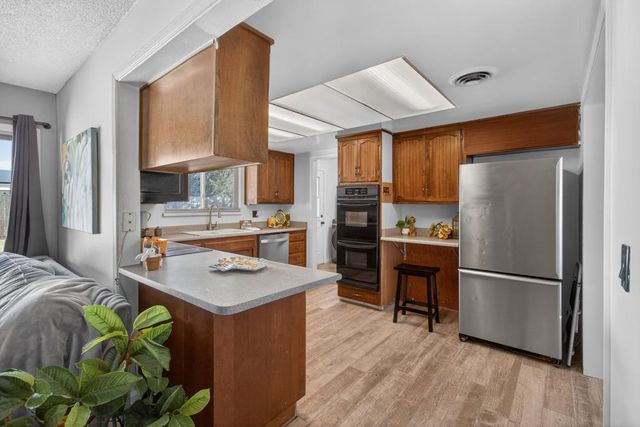 1521 Peach Tree Ln, Yuba City, CA 95993