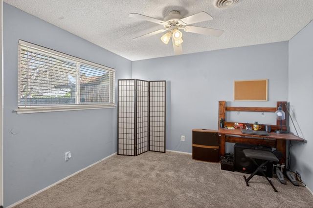 1521 Peach Tree Ln, Yuba City, CA 95993