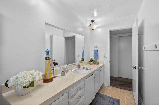 1521 Peach Tree Ln, Yuba City, CA 95993