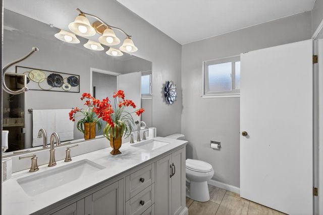 1521 Peach Tree Ln, Yuba City, CA 95993