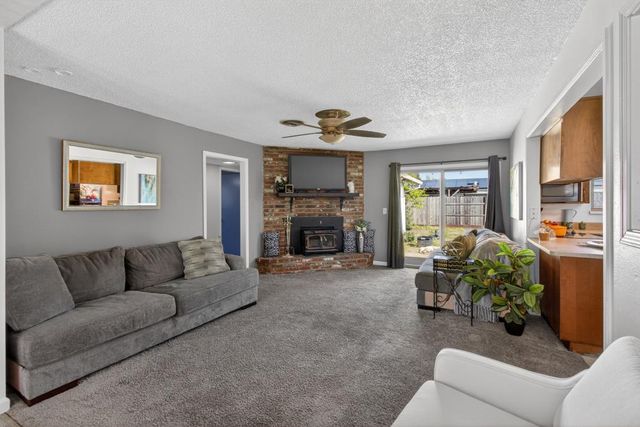 1521 Peach Tree Ln, Yuba City, CA 95993