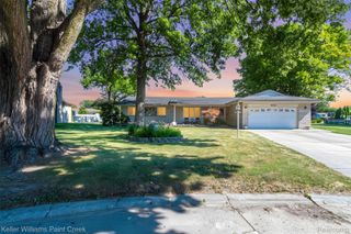 35152 Kesler Court, Clinton Charter Township, MI 48035