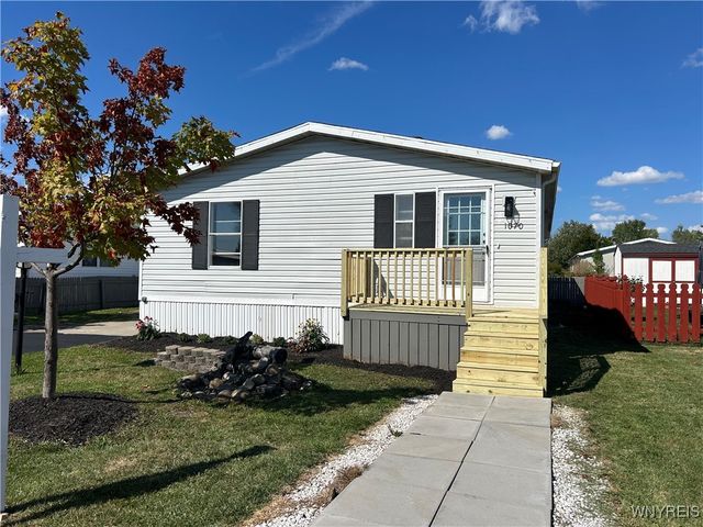 1070 Fernwood Drive, Lockport Town, NY 14094