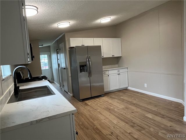 1070 Fernwood Drive, Lockport Town, NY 14094