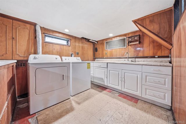 2320 Saratoga Street, Oceanside, NY 11572
