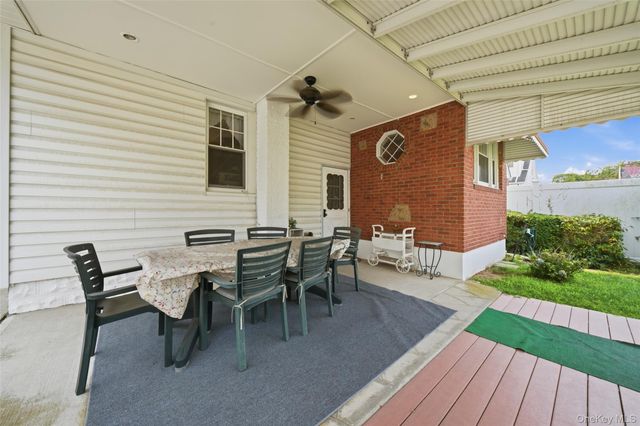 2320 Saratoga Street, Oceanside, NY 11572