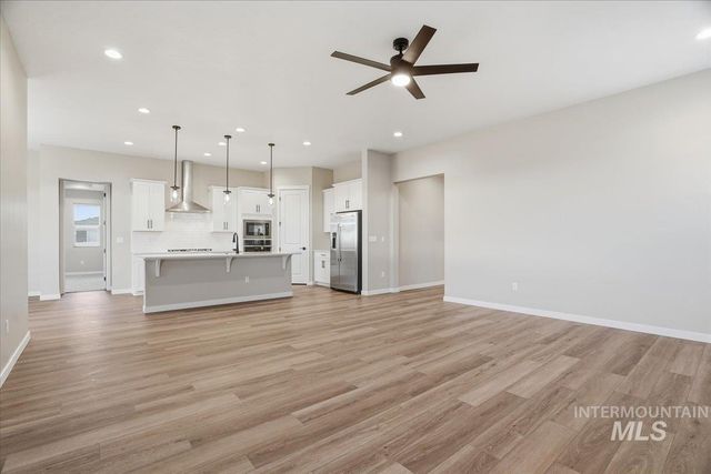 1375 White Cliffs St, Middleton, ID 83644