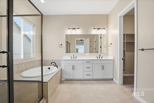 1375 White Cliffs St, Middleton, ID 83644